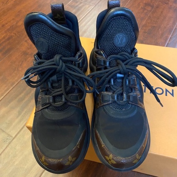 Louis Vuitton Authentic Archlight LV Monogram High Top Sneakers US 9 / EU 39 - Picture 4 of 16